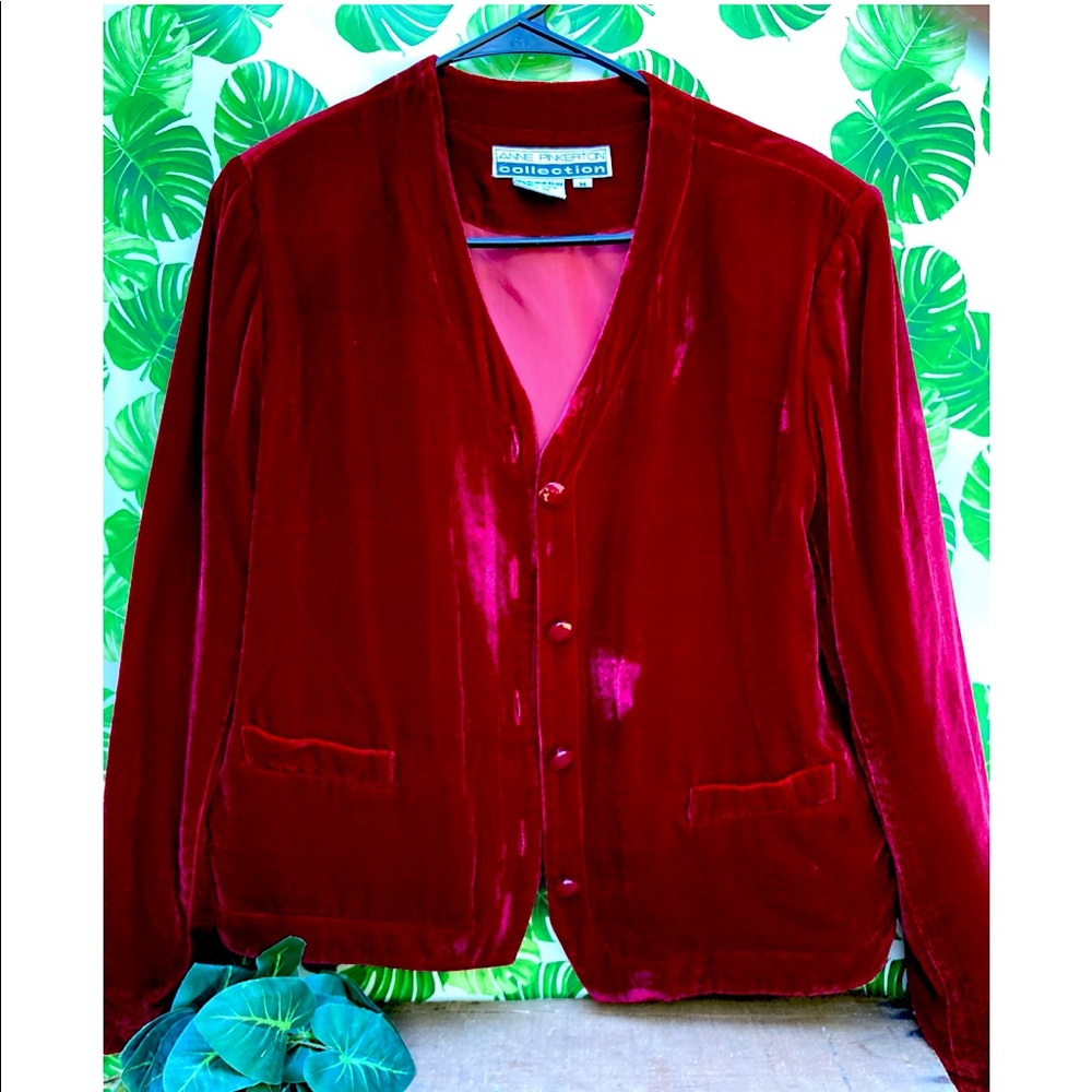 Red Velvet 90s Blazer